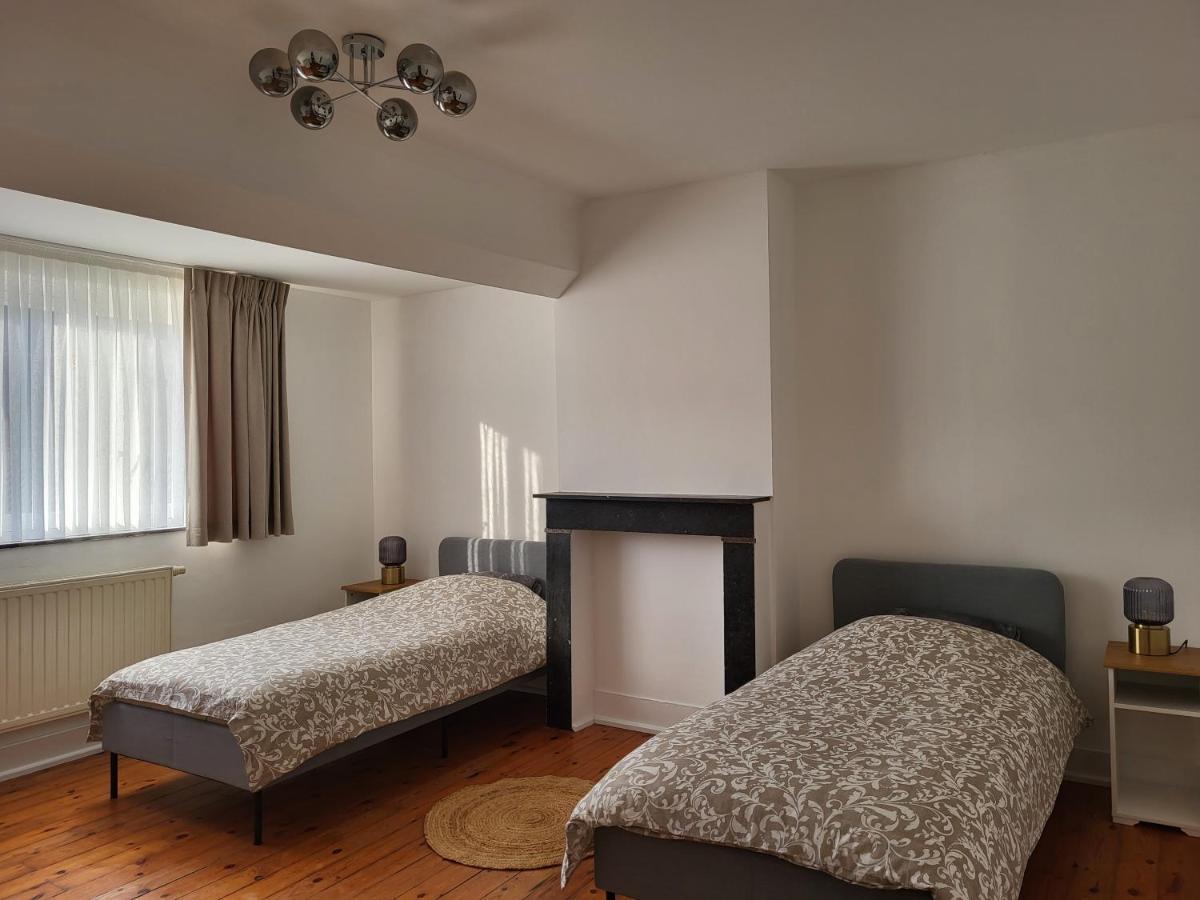 Brussels Bed & Blockchain Private Rooms With Shared Bathroom Buitenkant foto