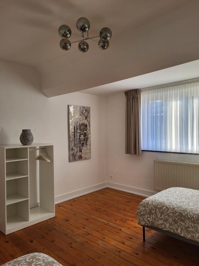 Brussels Bed & Blockchain Private Rooms With Shared Bathroom Buitenkant foto