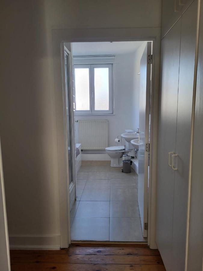 Brussels Bed & Blockchain Private Rooms With Shared Bathroom Buitenkant foto