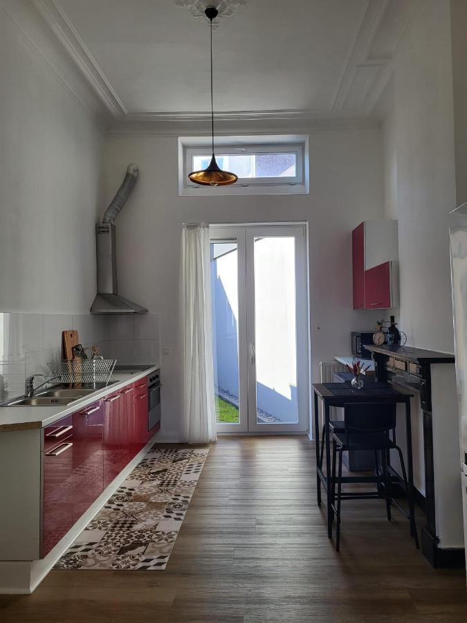 Brussels Bed & Blockchain Private Rooms With Shared Bathroom Buitenkant foto
