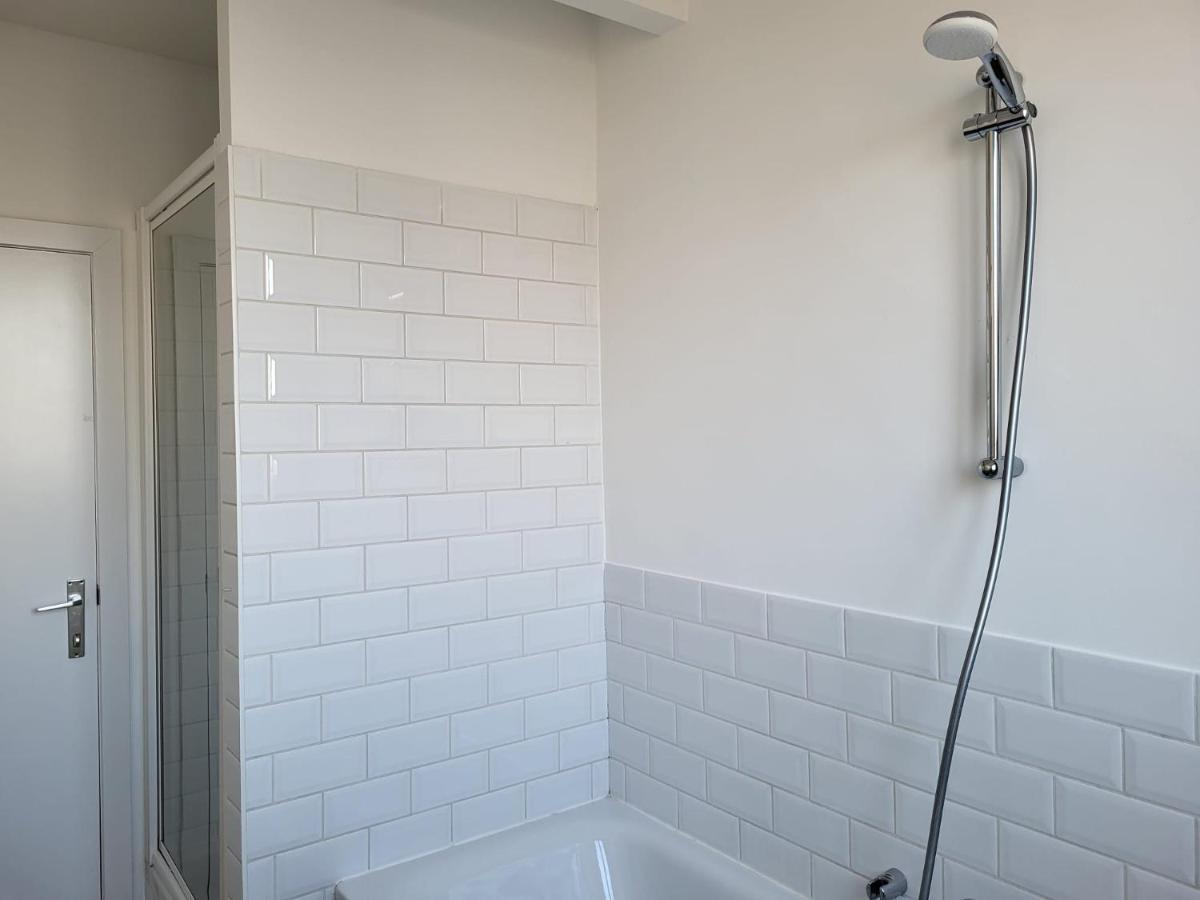 Brussels Bed & Blockchain Private Rooms With Shared Bathroom Buitenkant foto