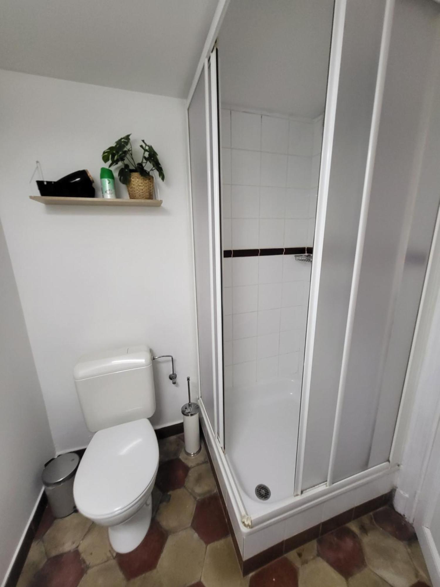 Brussels Bed & Blockchain Private Rooms With Shared Bathroom Kamer foto