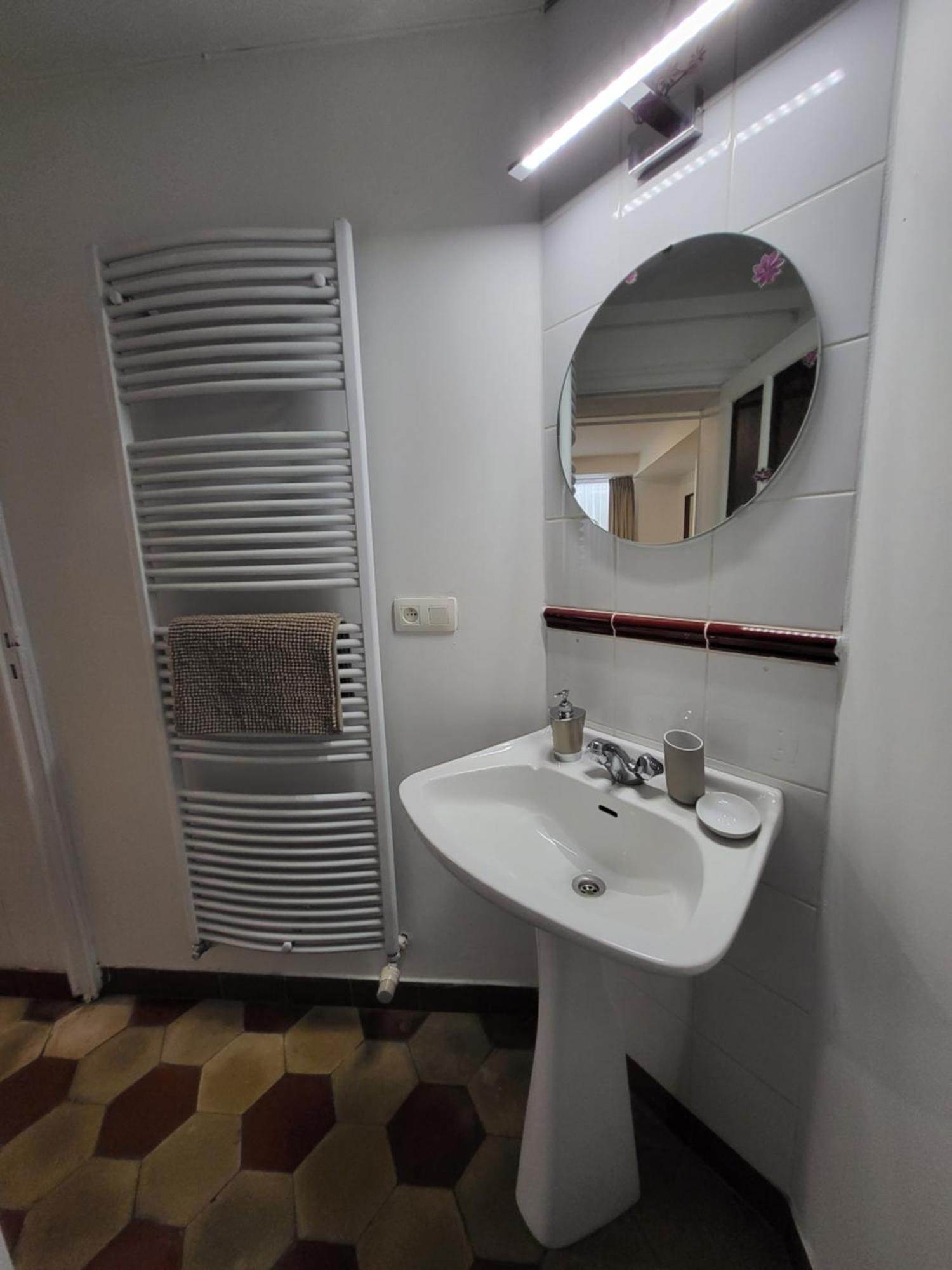 Brussels Bed & Blockchain Private Rooms With Shared Bathroom Kamer foto